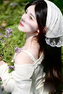 Em Còn Muốn Gì Nữa?